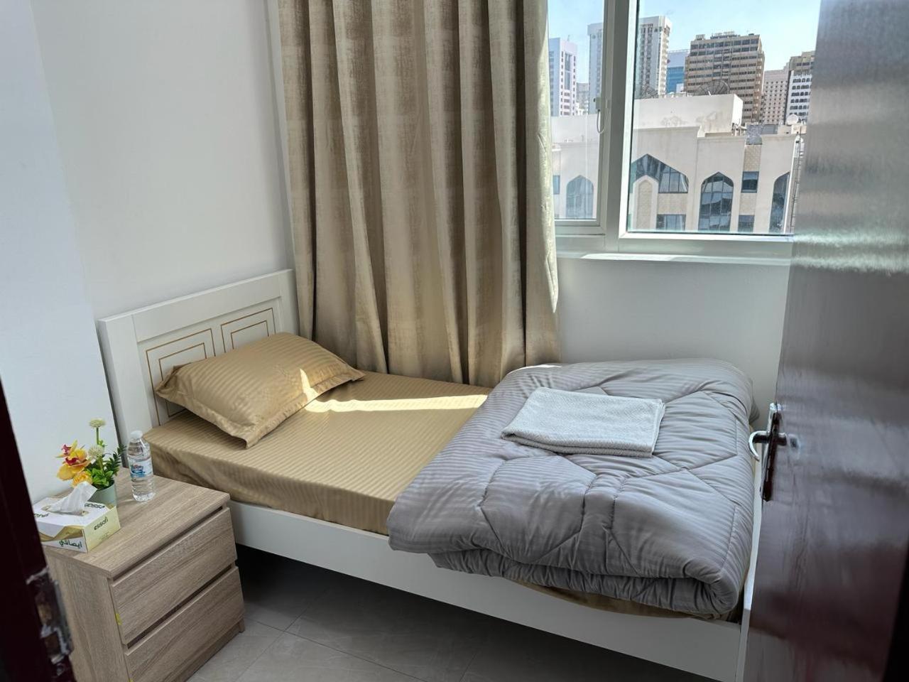 Corniche Street - Stunning Room Abu Dhabi Exterior foto
