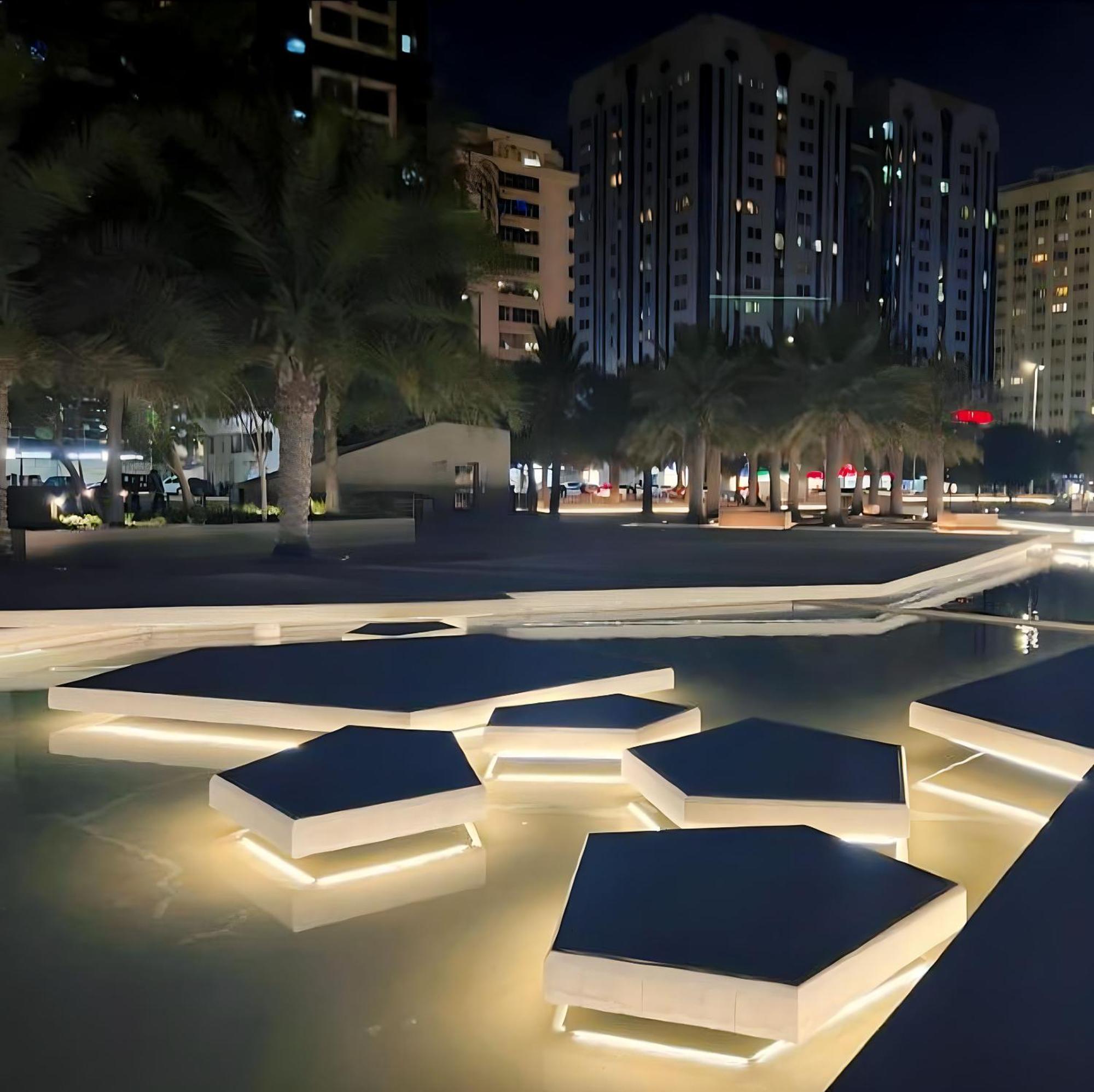 Corniche Street - Stunning Room Abu Dhabi Exterior foto